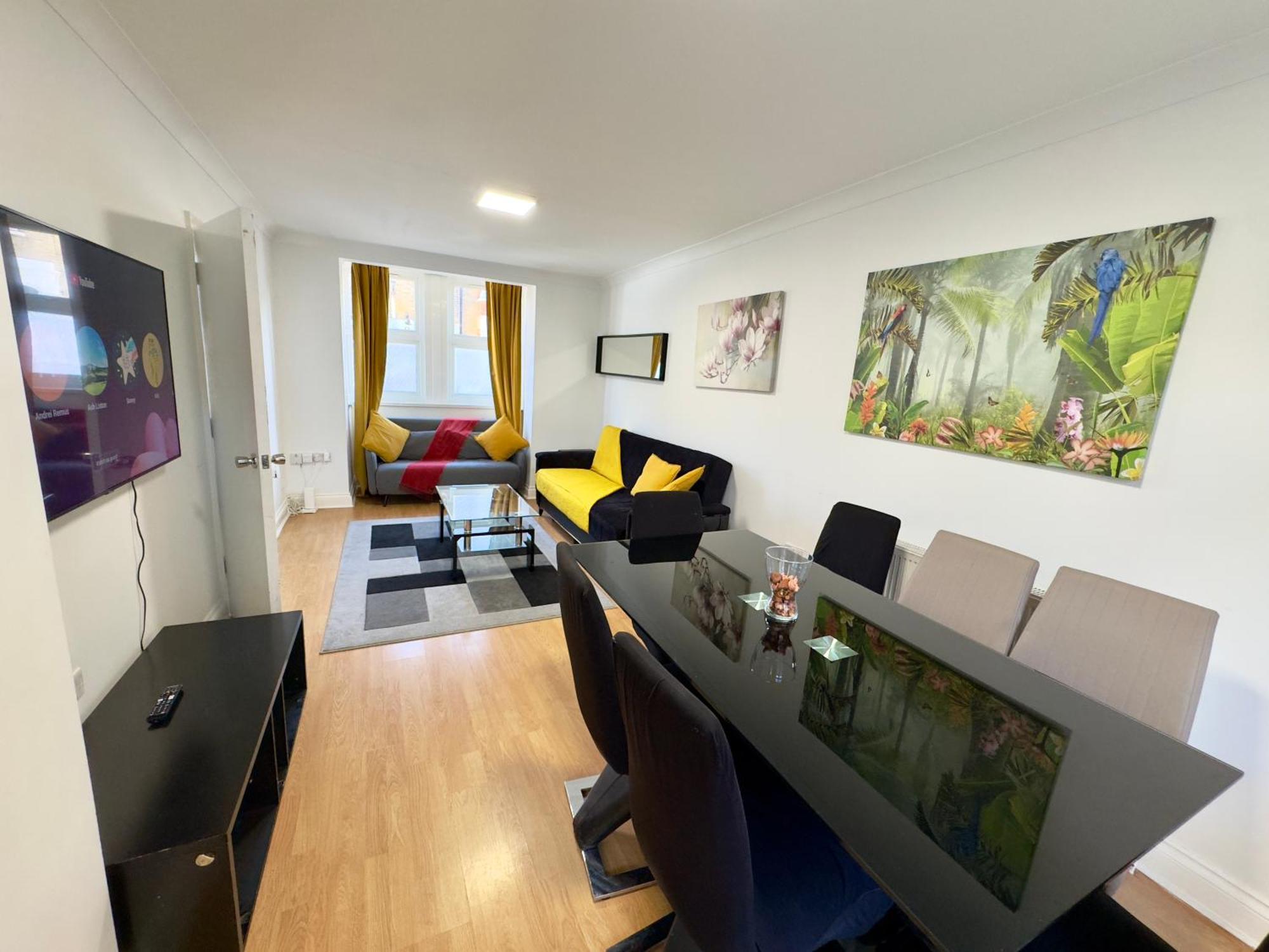 3 Bedrooms Spacious House, Separate Reception, 2 Full Bathrooms, Parking, Garden London Eksteriør billede